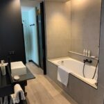 Salle de bain rénovée - Peinture Compiégnoise, Peinture, Ravalement de Façades et Revêtements